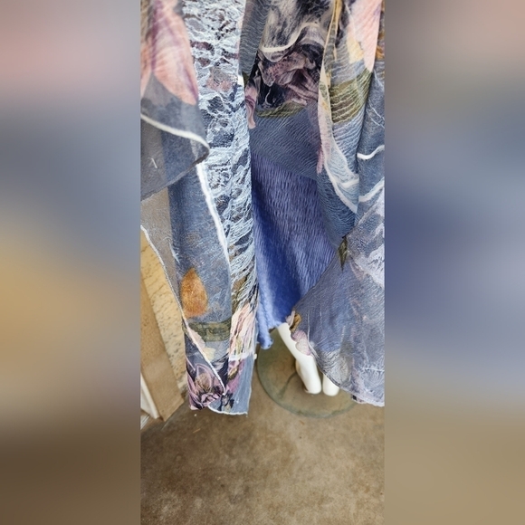 KOMAROV Tiered Hem‎ - Picture 8 of 9